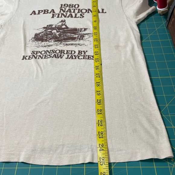 VINTAGE 1980'S HANES TAN T-SHIRT - Picture 7 of 10